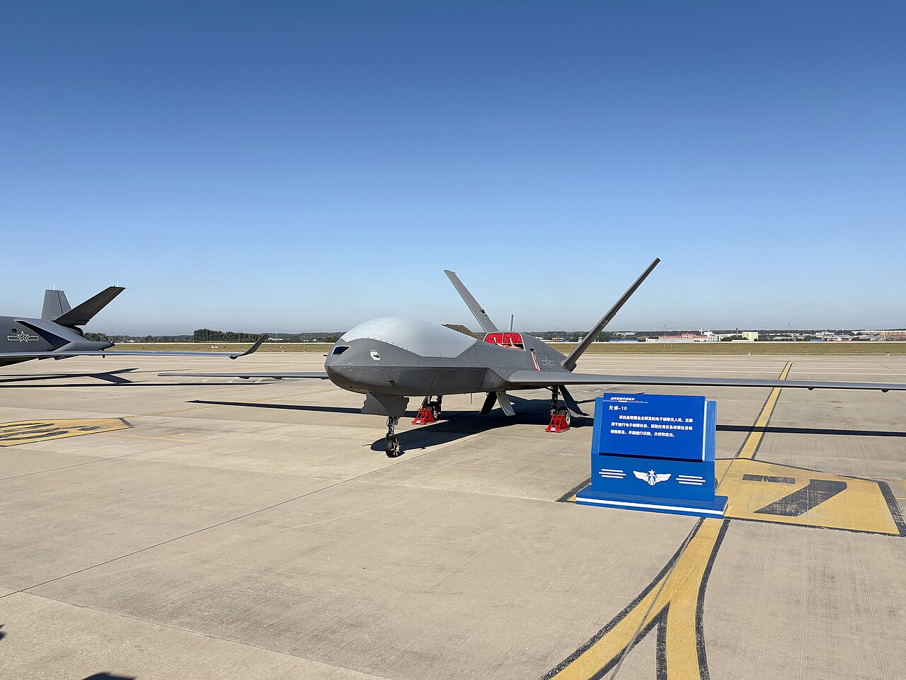 WZ-10 at Changchun Airshow 20250921.jpg